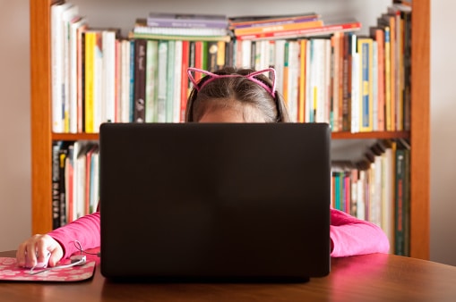 comment-proteger-ses-enfants-des-dangers-dinternet